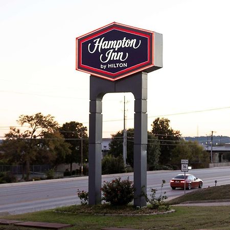 Hampton Inn Кървил Екстериор снимка